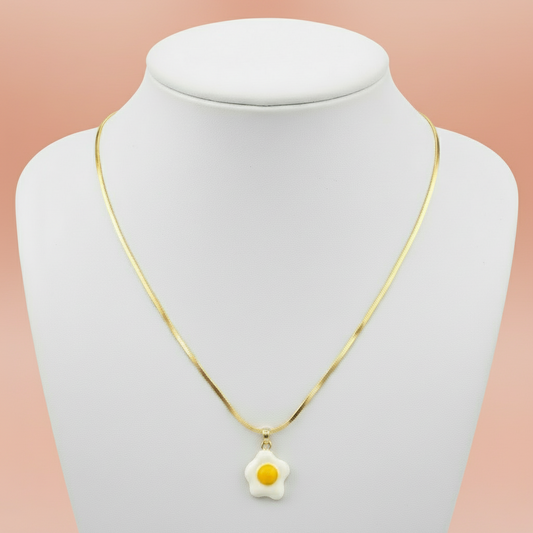 FRIED EGG CERAMIC NECKLACE GOLD