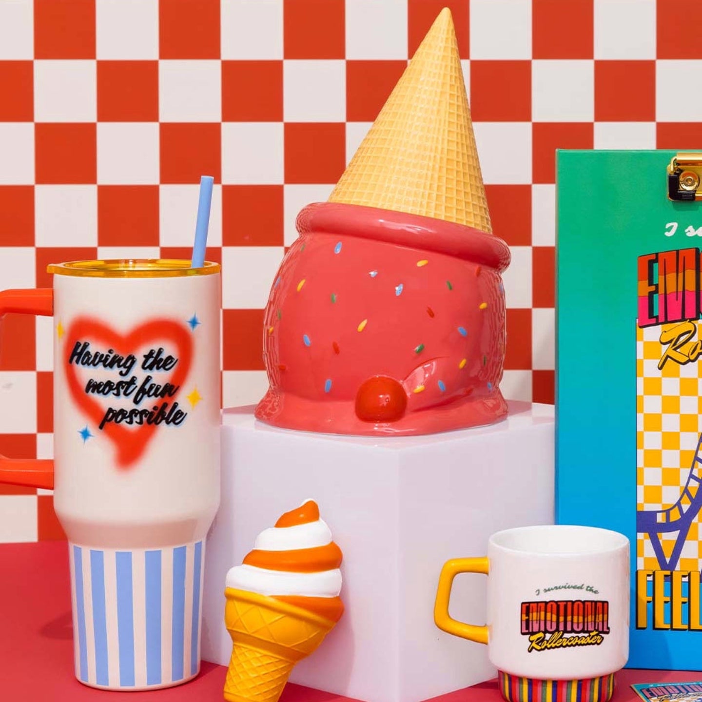 CERAMIC ICE CREAM COOKIE JAR