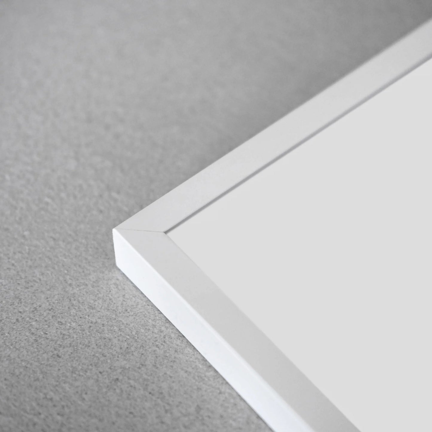 WHITE WOOD FRAME FOR A4 PRINT