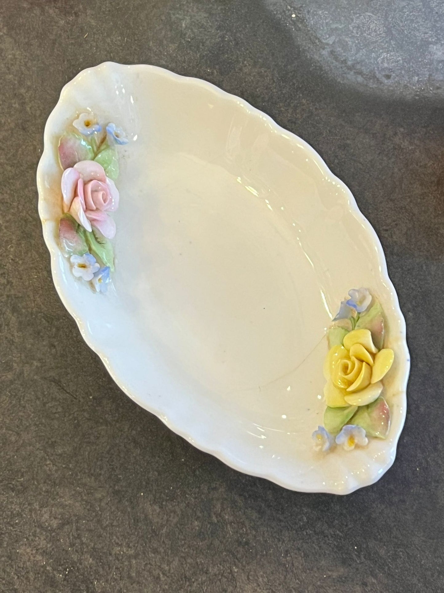 CERAMIC FLORAL DISH
