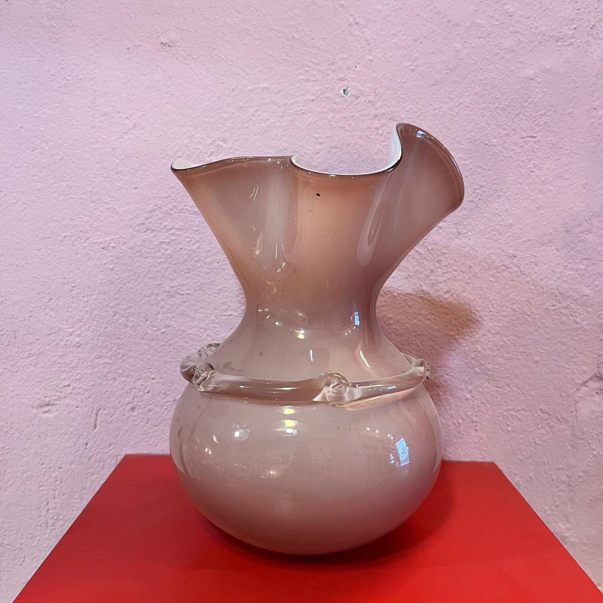VINTAGE PORTUGUESE LILAC GLASS VASE