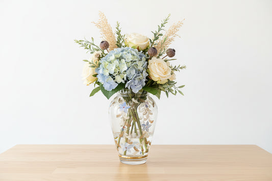 VINTAGE FLORAL VASE