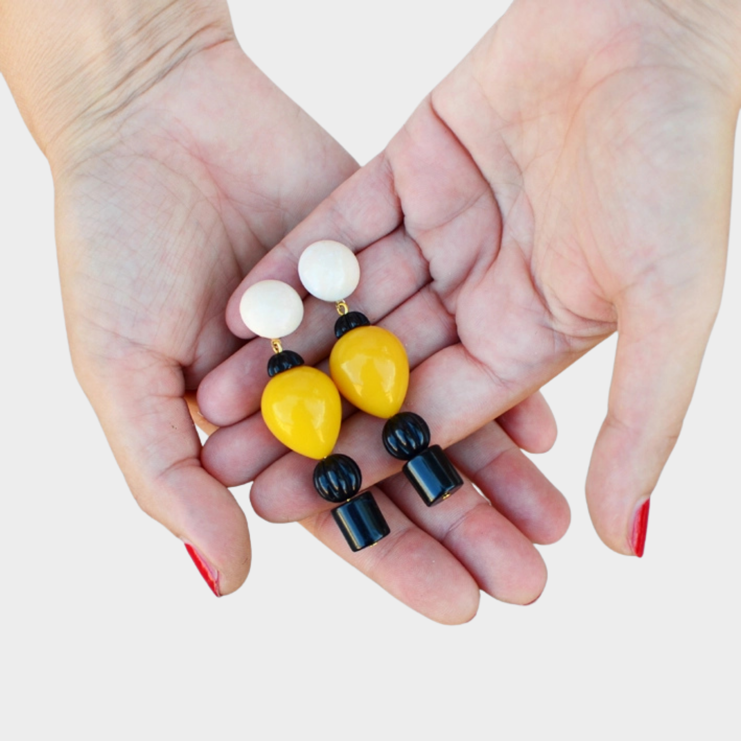 SHANGAI PENDANT EARRINGS MUSTARD YELLOW & BLACK