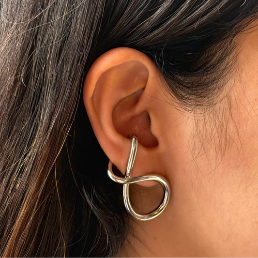 TWISTED LOOP SILVER EARRINGS