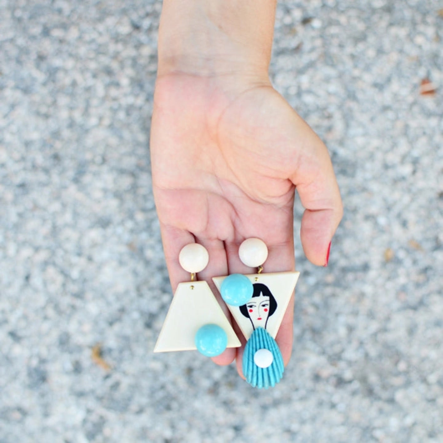 NELLIE IN LOS ANGELES BLUE EARRINGS