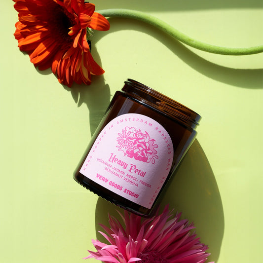 HEAVY PETAL CANDLE