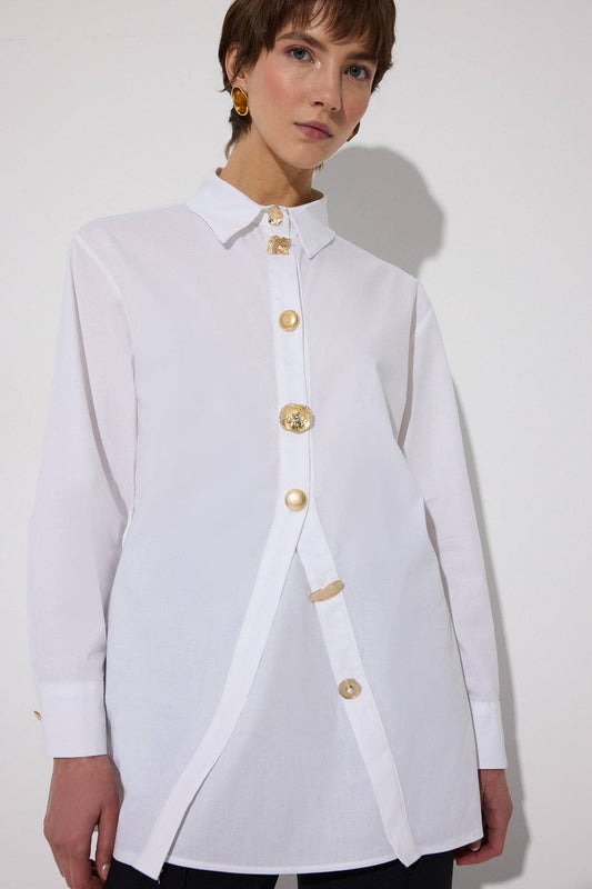 GOLD BUTTONS WHITE SHIRT