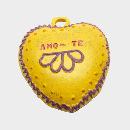 AMO-TE CERAMIC HEART