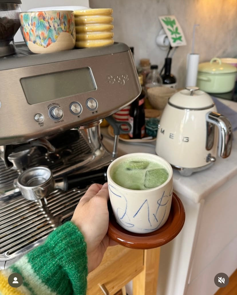 HANDMADE SCRIBBLE CUP