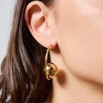 SCULPTURAL SPHERE GOLD HOOP EARINGS