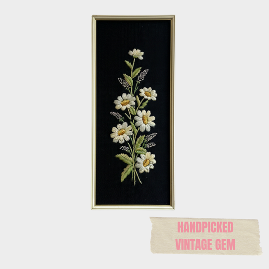 VINTAGE DAISY TAPESTRY