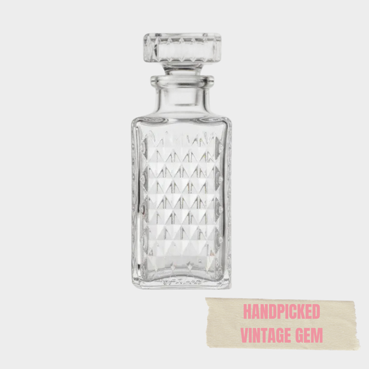 VINTAGE STYLE GLASS DECANTER