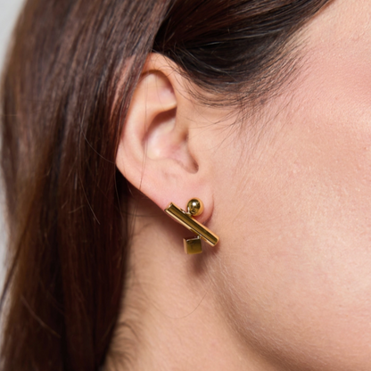 MINIMAL GEOMETRIC GOLDEN EARRINGS