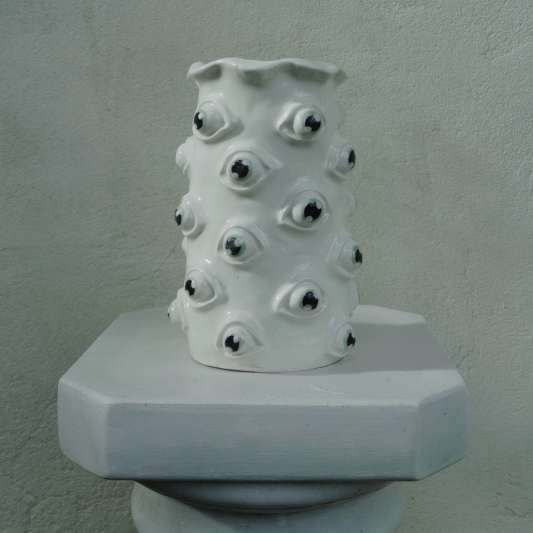 NO ONE IS WATCHING EYE VASE