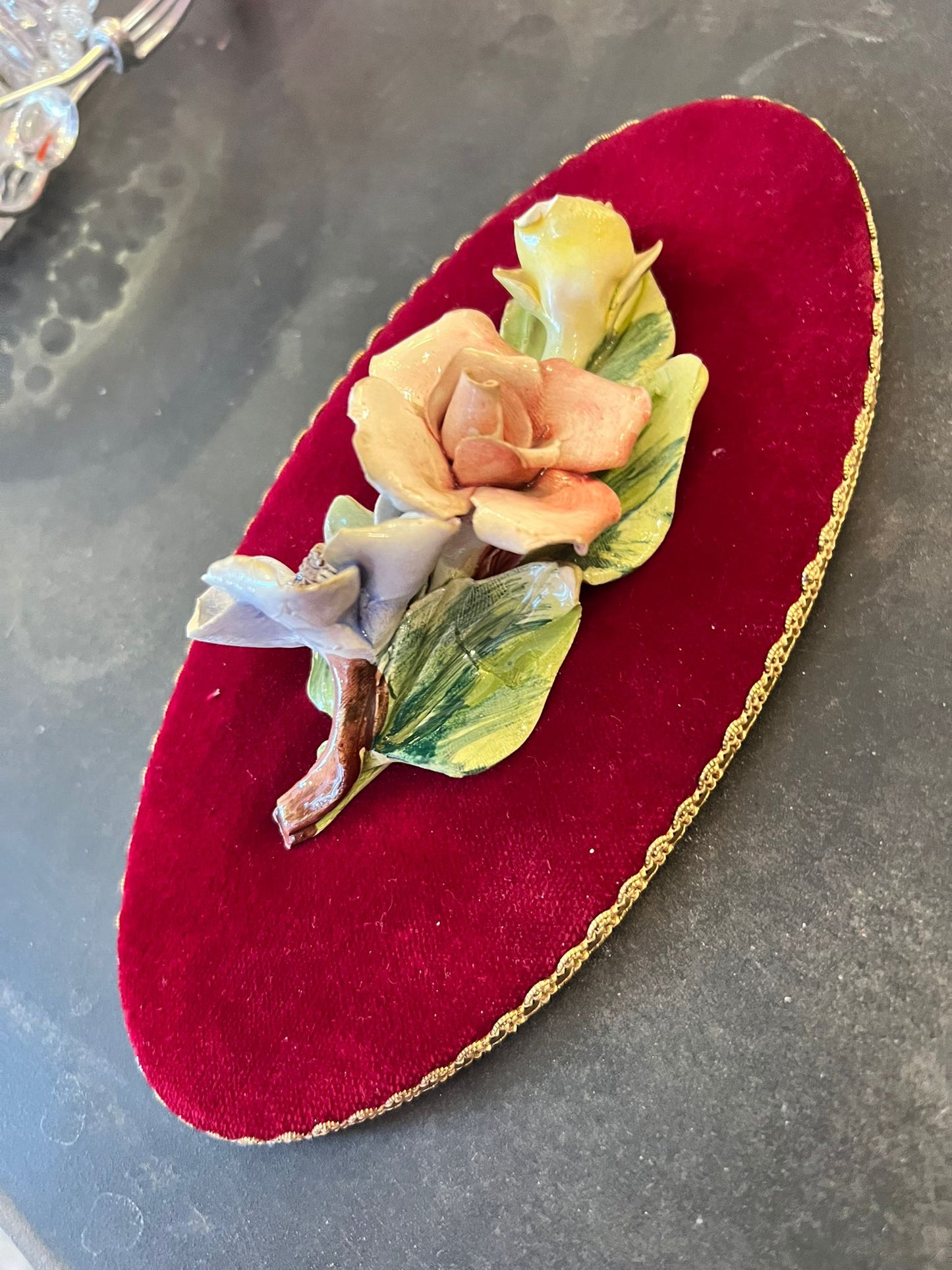 CERAMIC FLORAL WALL HANGING