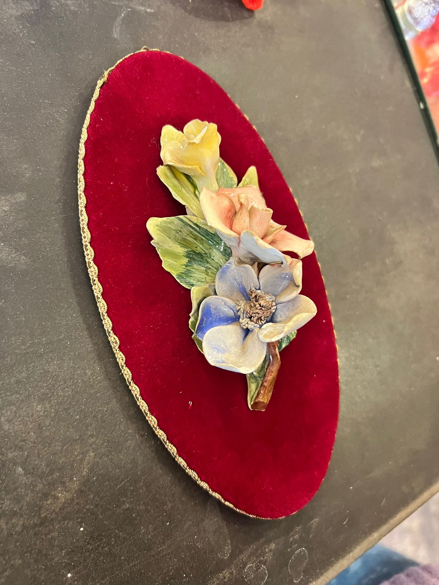CERAMIC FLORAL WALL HANGING
