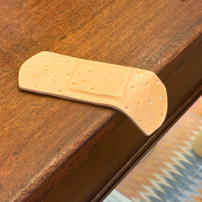 CERAMIC BANDAGE SCULPTURE