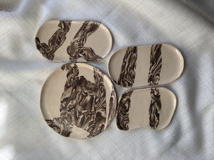 HANDMADE MARBLED CERAMIC 4 PLATE COMPOSITION