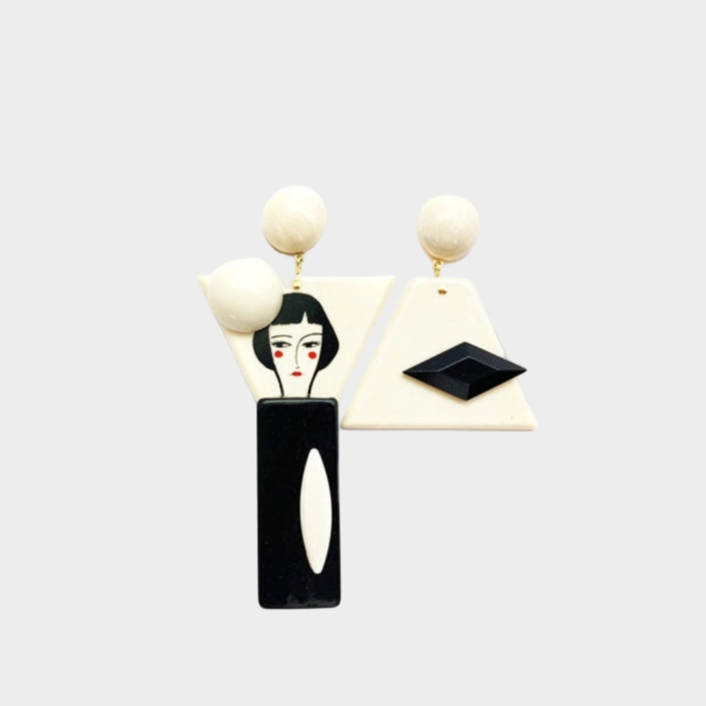 NELLIE IN NEW YORK BLACK EARRINGS