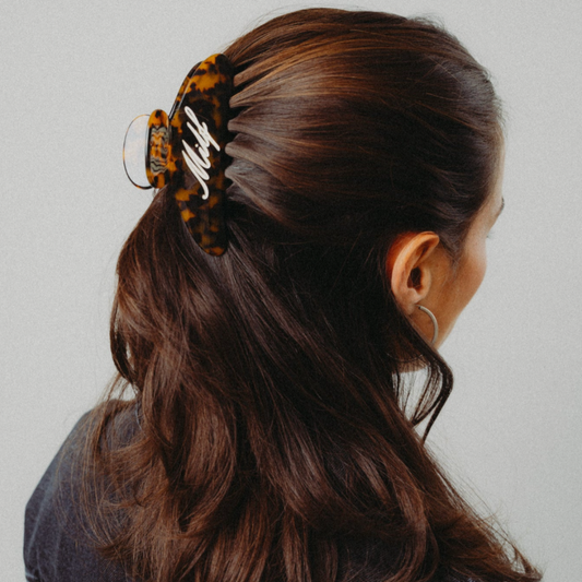 MILF HAIRCLIP