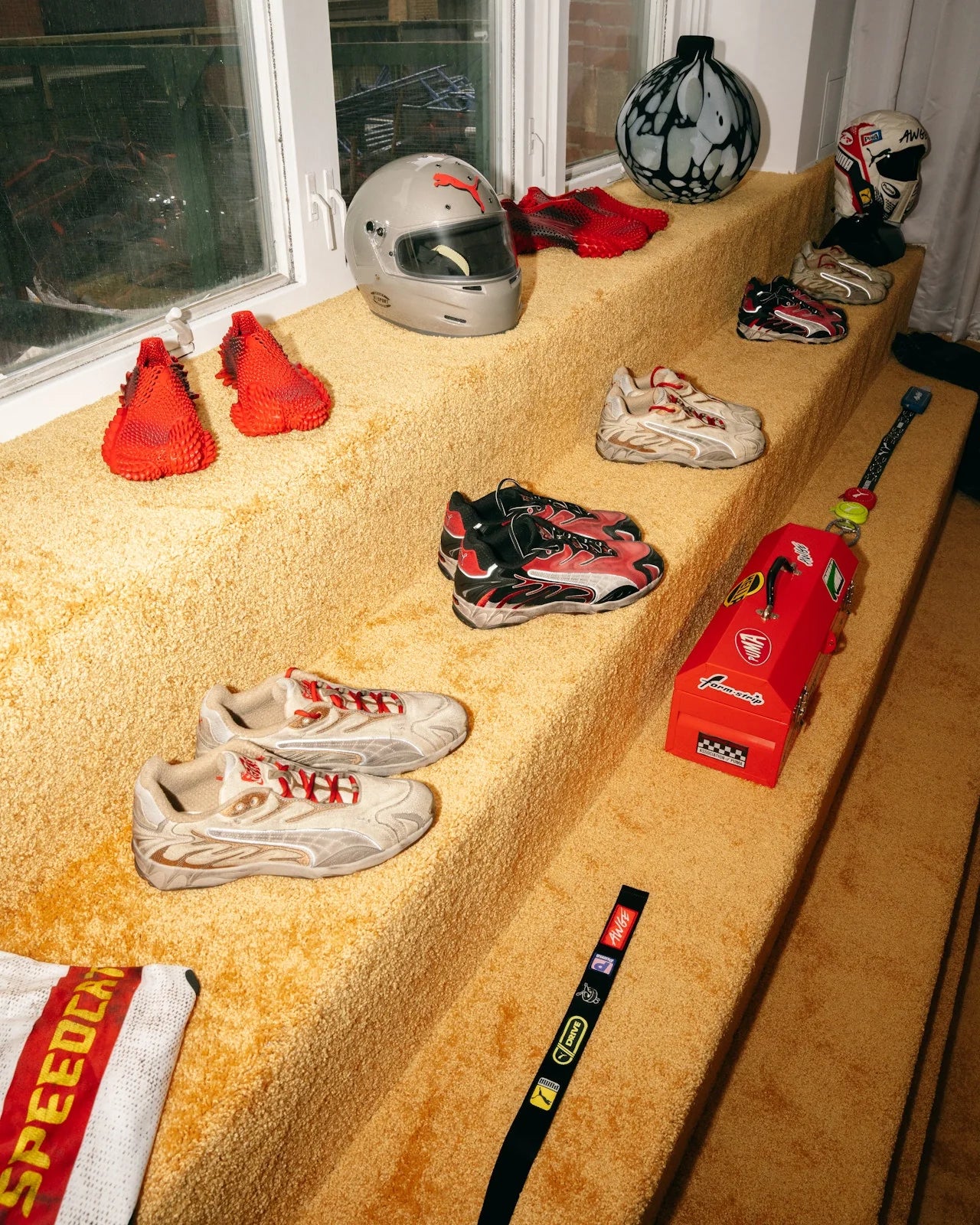 THE COMPLETE HIGHSNOBIETY GUIDE TO CREATIVE COLLABORATIONS BOOK