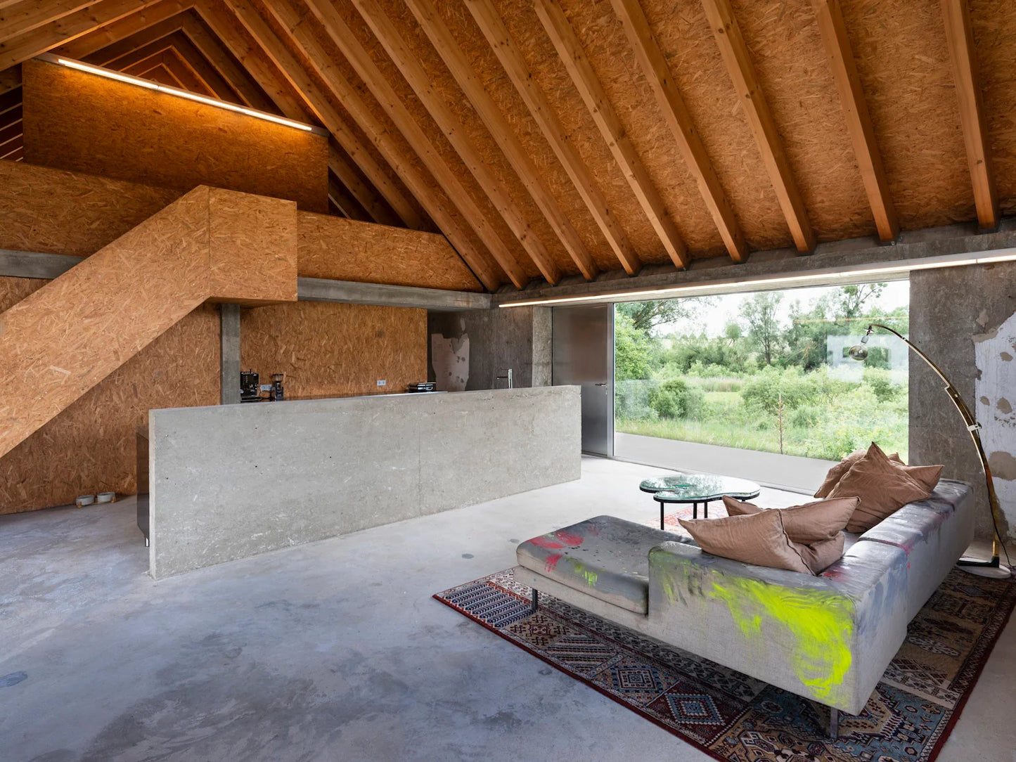 CIRCULAR MATERIALS: INNOVATION AND REUSE IN DESIGN AND ARCHITECTURE BOOK