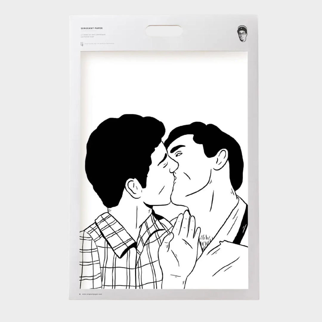 BLACK AND WHITE KISS PRINT